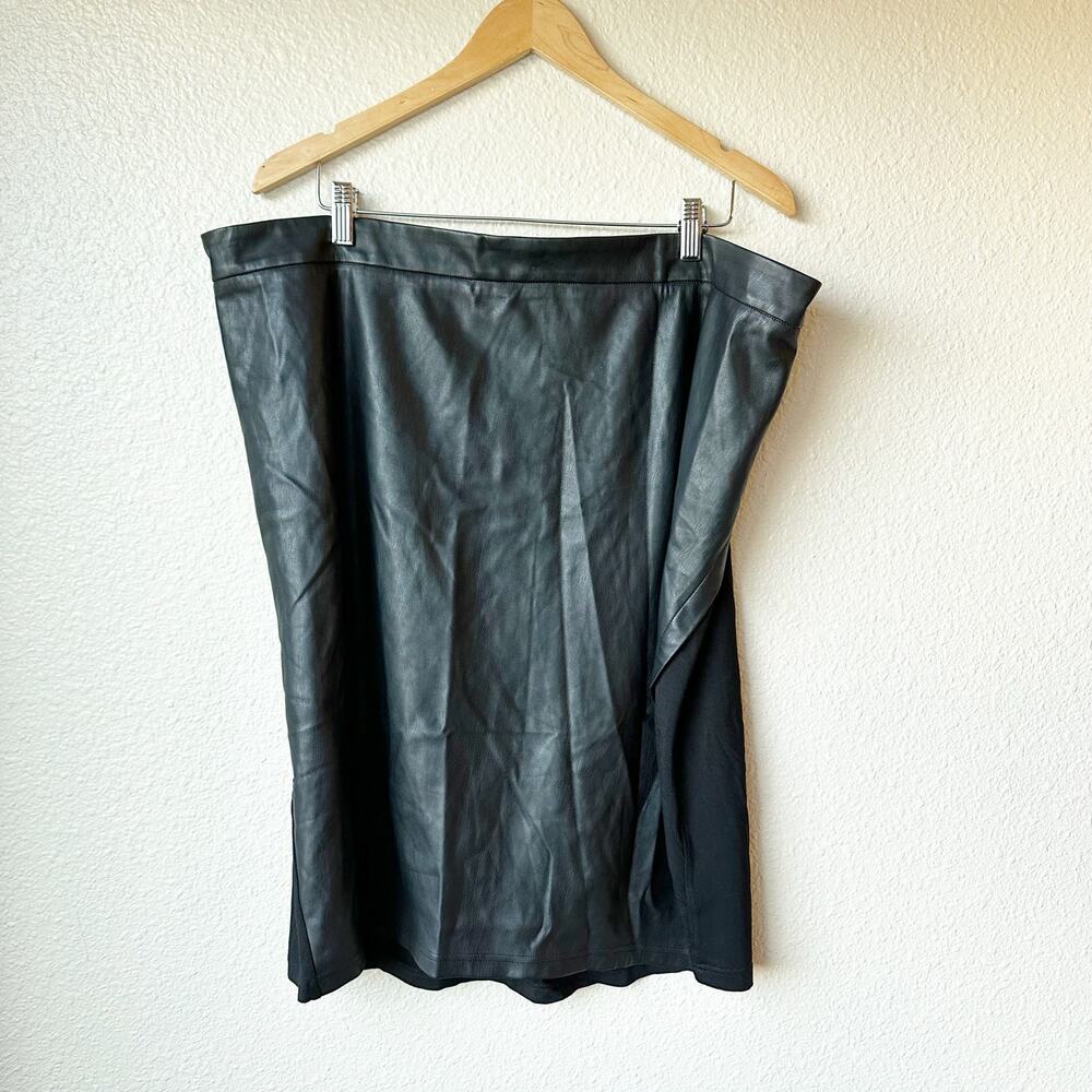 Universal Standard Mosman Faux Leather Front Stretch Skirt Black Womens Size L